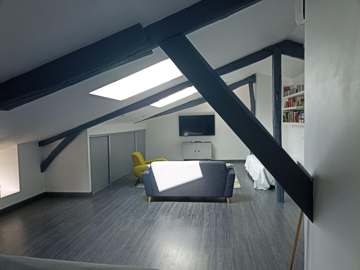 Hotel Le Coustalou Livinhac-le-Haut Zewnętrze zdjęcie